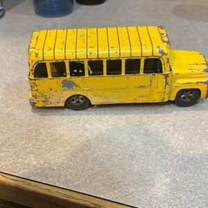 Classic Hubley 1975 Yellow Toy Bus